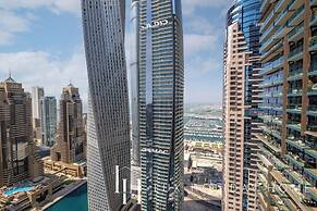 LUX The Marina Gate Sea View Suite