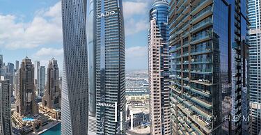 LUX The Marina Gate Sea View Suite