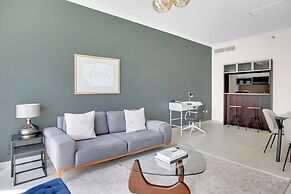 Cozy Marina View 1BR w Pool Gym