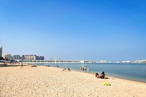 Upgraded 2BR Apartment at the Beach