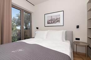 AdeLis Residence