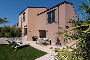 AdeLis Residence