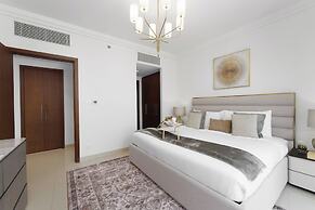 Maison Privee - Inviting Apt with Fabulous Dubai Canal & Skyline Vws