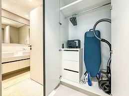 High floor Panoramic 2BR & Private Beach