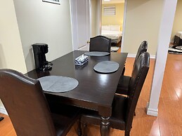 Comfy Basement Apartment in Toronto