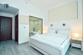 Elegant 3BR Apt. 4 Balconies in 29 Blvd