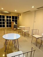 Comfy Crib Hostel 2