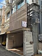 Comfy Crib Hostel 2
