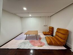 Comfy Crib Hostel 2