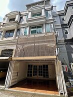 Comfy Crib Hostel 2