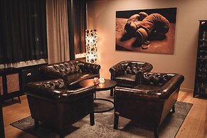 Broncks Apartments