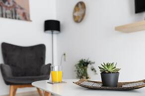 Niman Beachside Apartments
