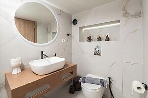 Niman Beachside Apartments