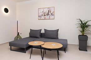 Niman Beachside Apartments