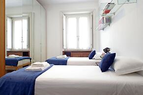 4bnb - Spacious Gracchi Apartment