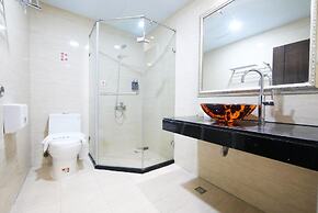 IHI loveriver Hotel