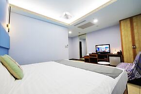 IHI loveriver Hotel