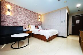 IHI loveriver Hotel