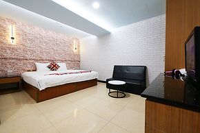 IHI loveriver Hotel