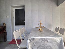 Mokhira Guest House