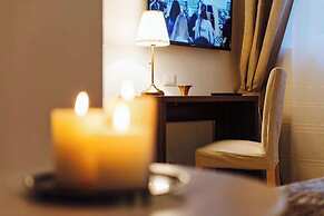 Aruna Suites
