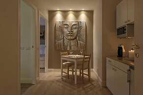 Aruna Suites