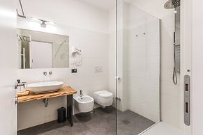 EFFE LUXURY PALACE