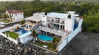 Pacifico Cielo Eco Hotel & Rest. Bar