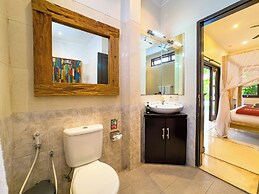 Villa Bugis Kayu Aya Seminyak