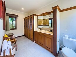 Villa Bugis Kayu Aya Seminyak