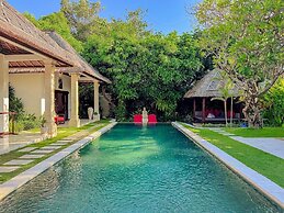 Villa Bugis Abimanyu Seminyak