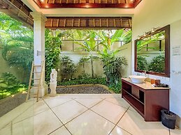 Villa Bugis Abimanyu Seminyak