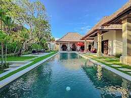 Villa Bugis Abimanyu Seminyak
