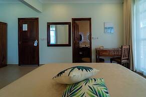 Coral Cliff Villas