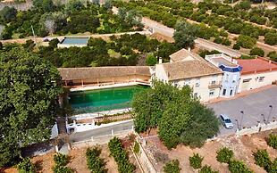Complete, Spacious House, With Pool and Surrounded by Nature