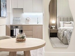 Scenic Views & Top Amenities - Address