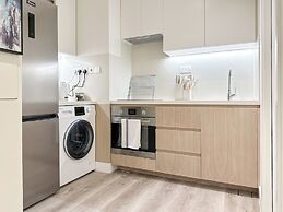 Scenic Views & Top Amenities - Address