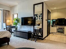 Scenic Views & Top Amenities - Address