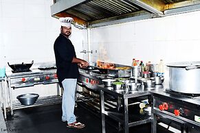 Sai Baba Palace Lodging and Boarding