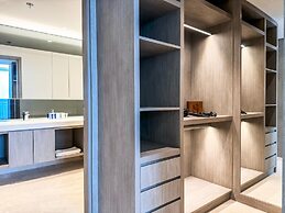 High Floor Burj Khalifa View Apartment