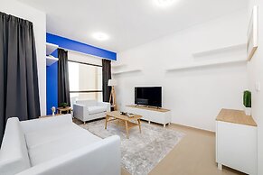 Panoramic Spacious City View 2BR Escape