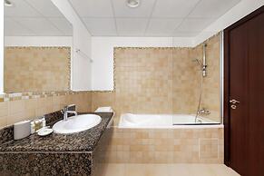 Panoramic Spacious City View 2BR Escape