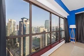 Panoramic Spacious City View 2BR Escape