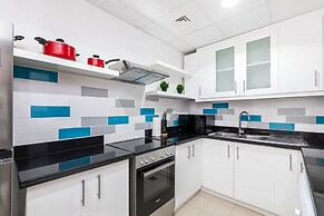 Panoramic Spacious City View 2BR Escape