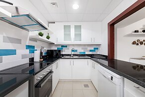 Panoramic Spacious City View 2BR Escape