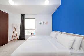 Panoramic Spacious City View 2BR Escape