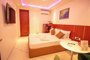 J60 Suites