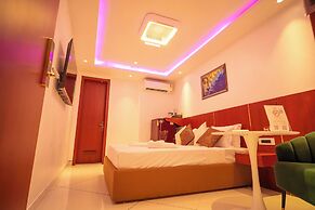 J60 Suites