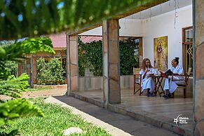 Olakira Mara Homes