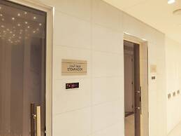 Burj Khalifa View with Designer Interior